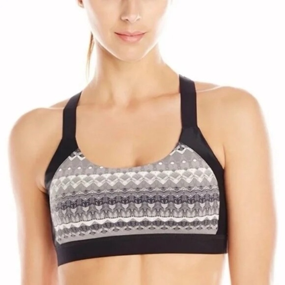 Alo Yoga Cortina Geometric Sports Bra